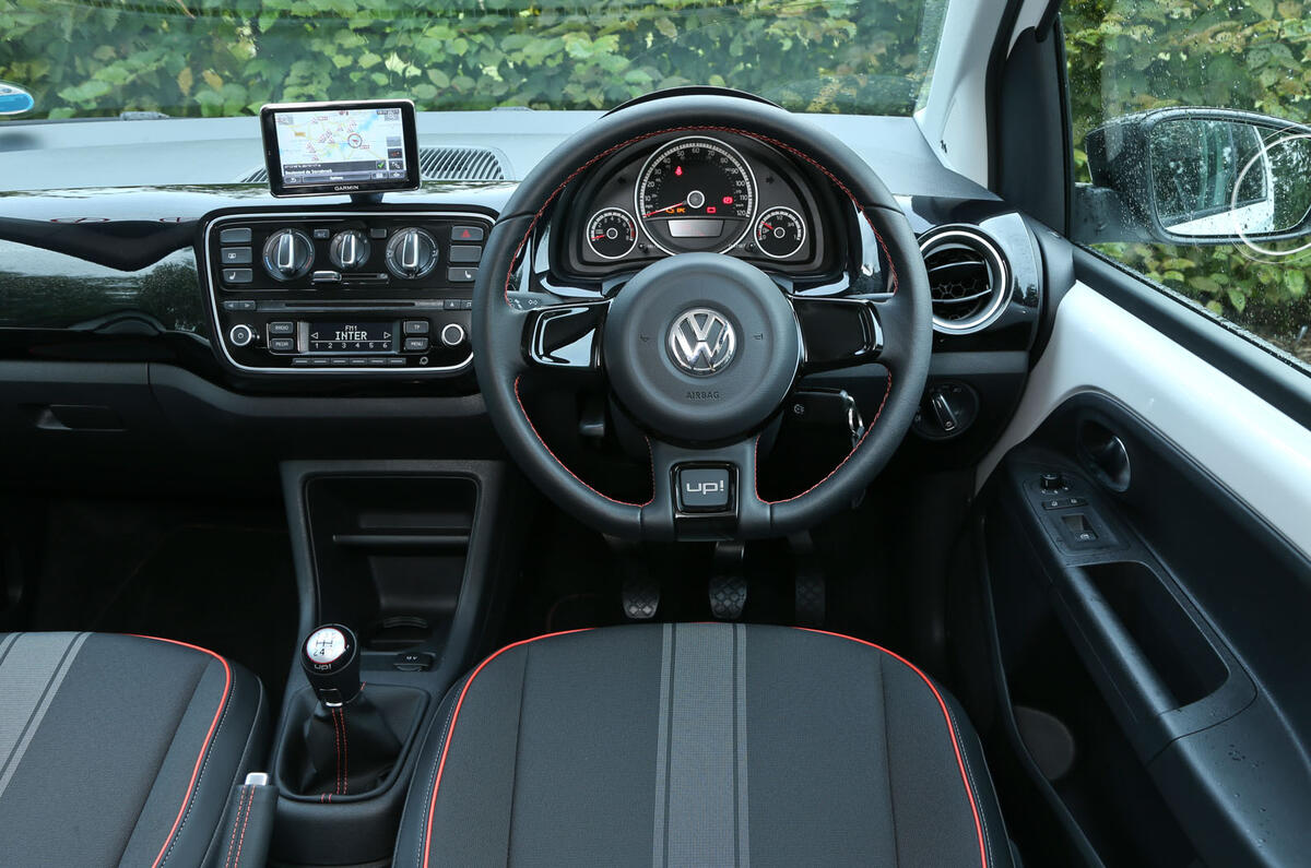 Comparison: Renault Twingo versus Volkswagen Up Comparison: Renault Twingo versus Volkswagen Up