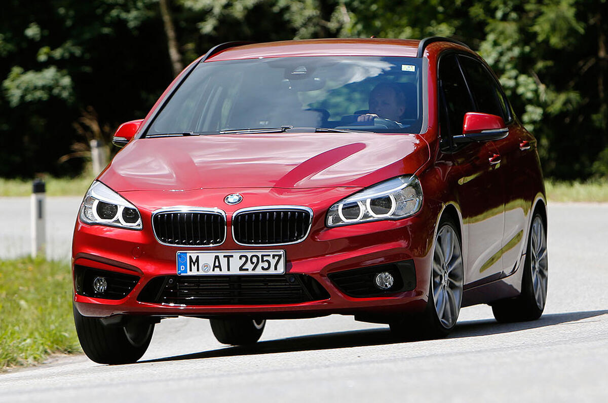 no title Comparison - BMW 2-series Active Tourer vs VW Golf SV