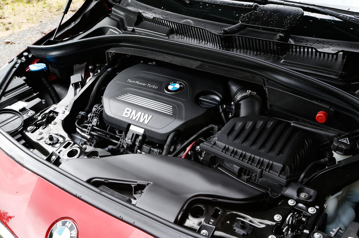 no title Comparison - BMW 2-series Active Tourer vs VW Golf SV