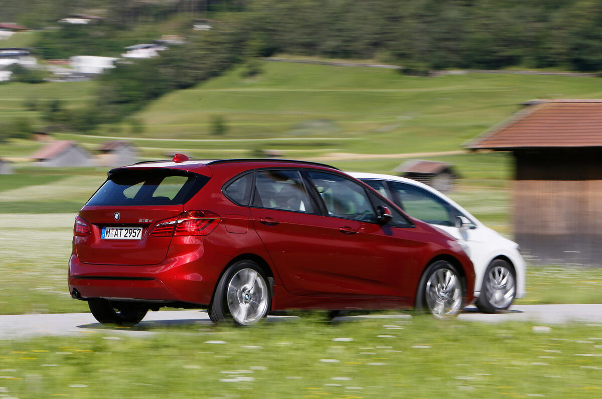 no title Comparison - BMW 2-series Active Tourer vs VW Golf SV
