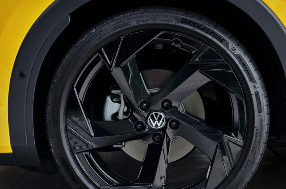 VW T Roc R Line review 2025 006