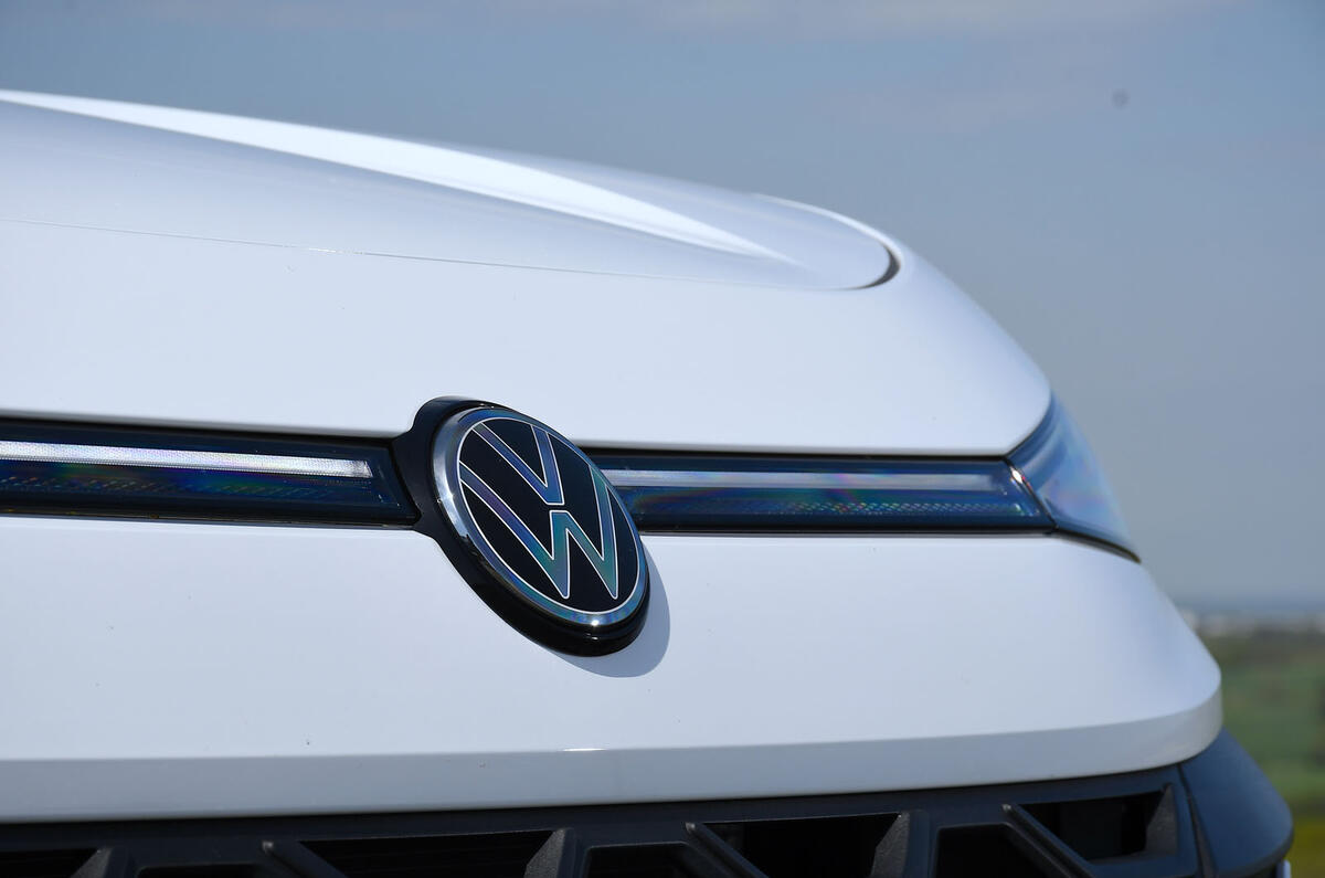 VW T Roc reveiw 2026 05