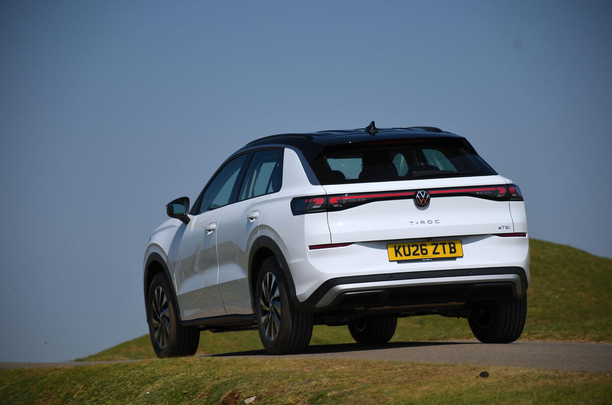 VW T Roc reveiw 2026 26
