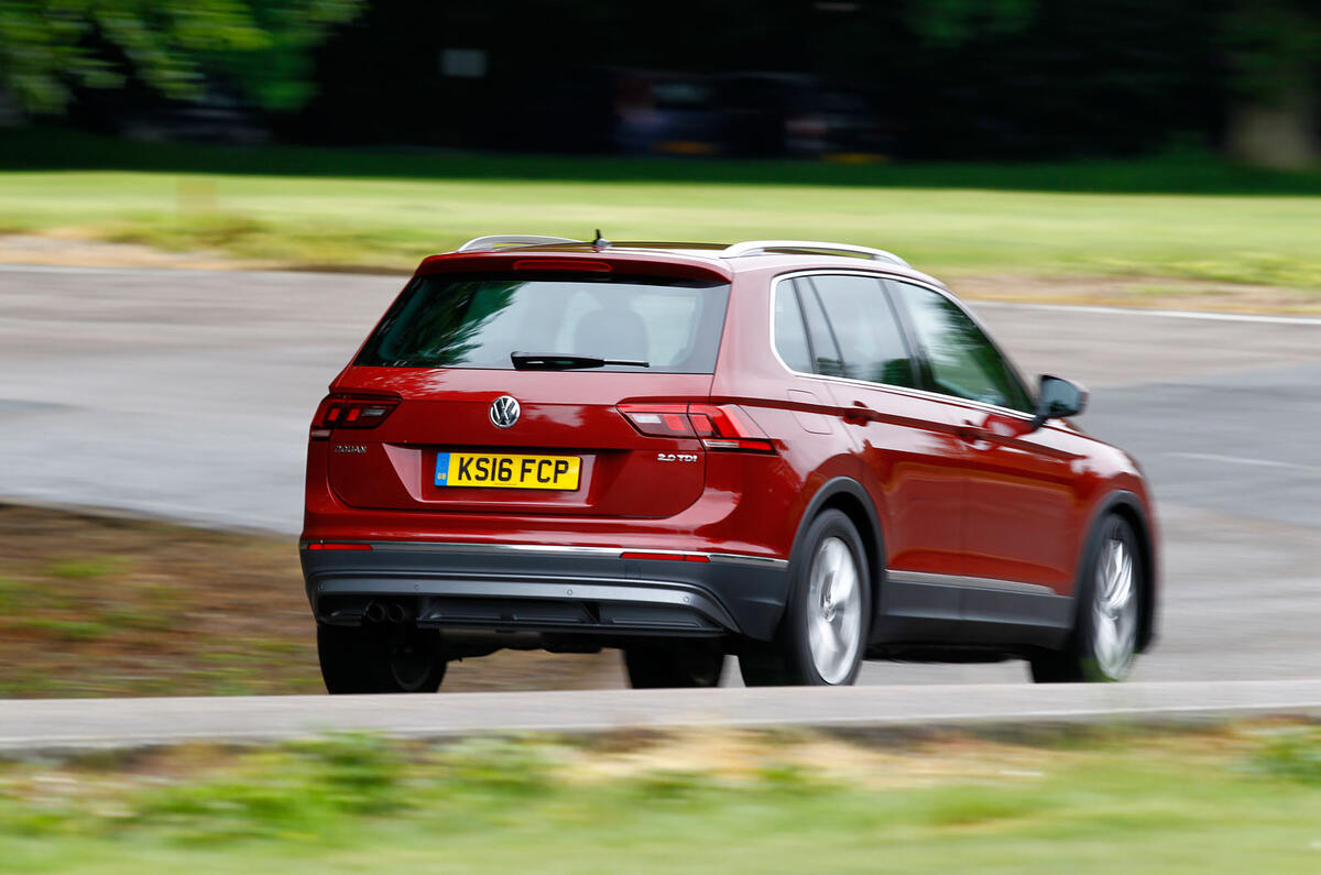 Volkswagen Tiguan rear cornering