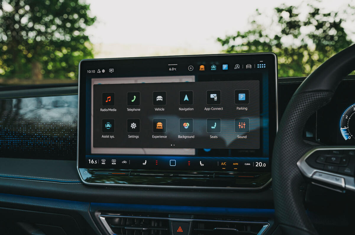 vw tiguan rt avis 2024 19 infotainment