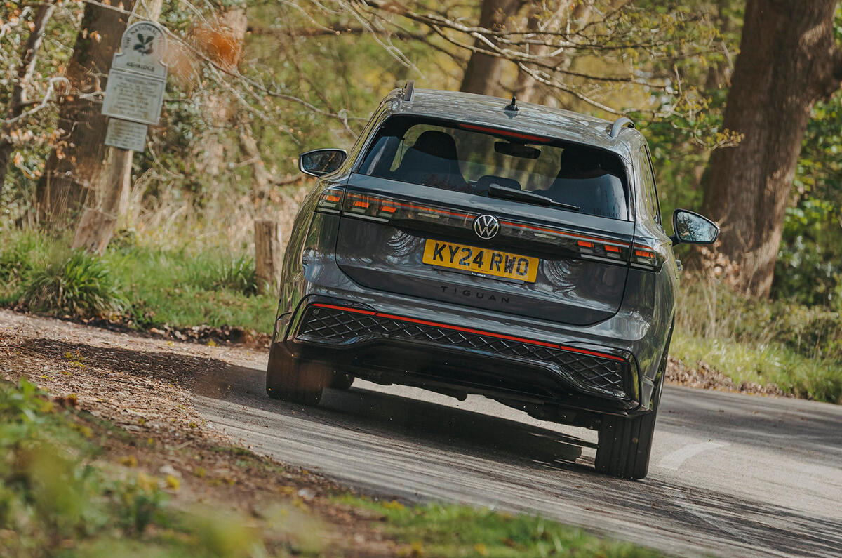 vw tiguan rt avis 2024 26 virage arrière