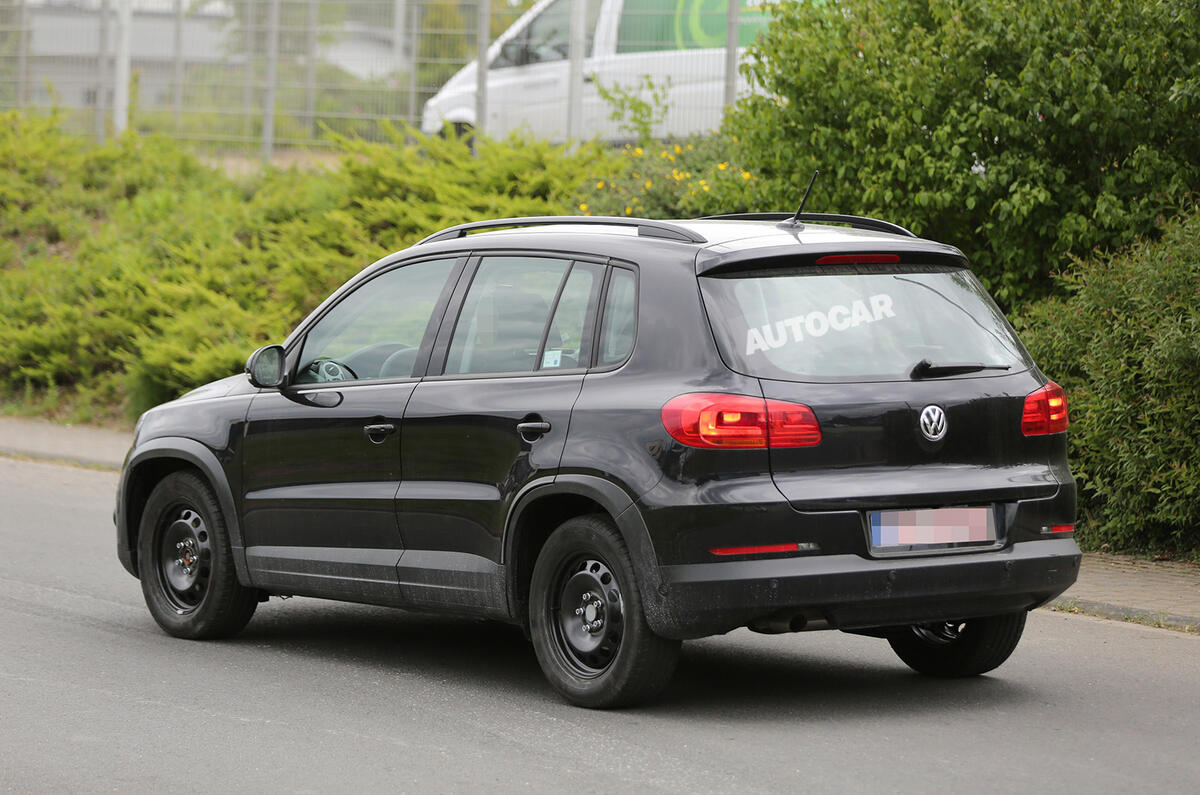 no title Volkswagen starts early testing on productionT-Roc SUV