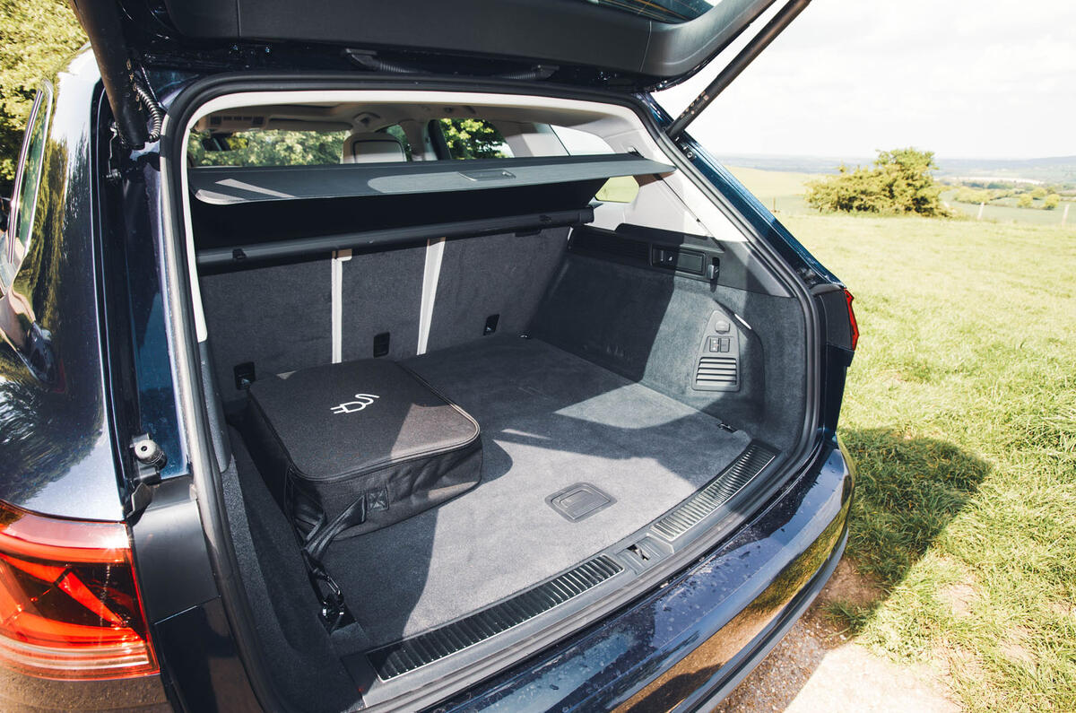 vw touareg review 2024 19 boot vw touareg review 2024 19 boot
