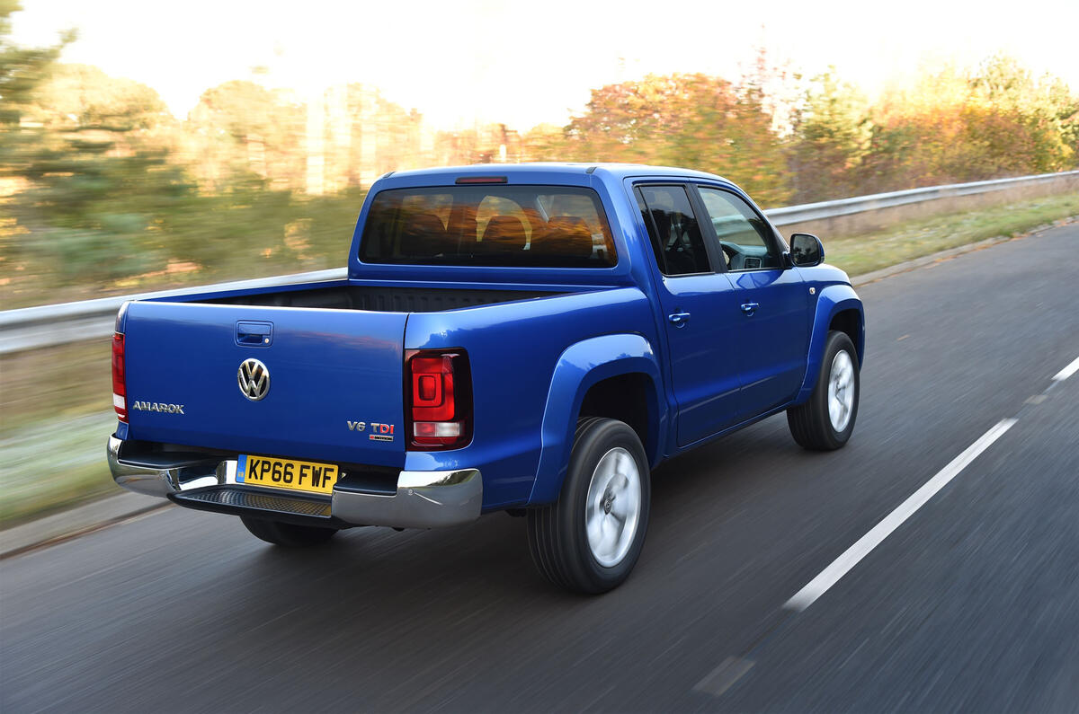 Volkswagen Amarok rear