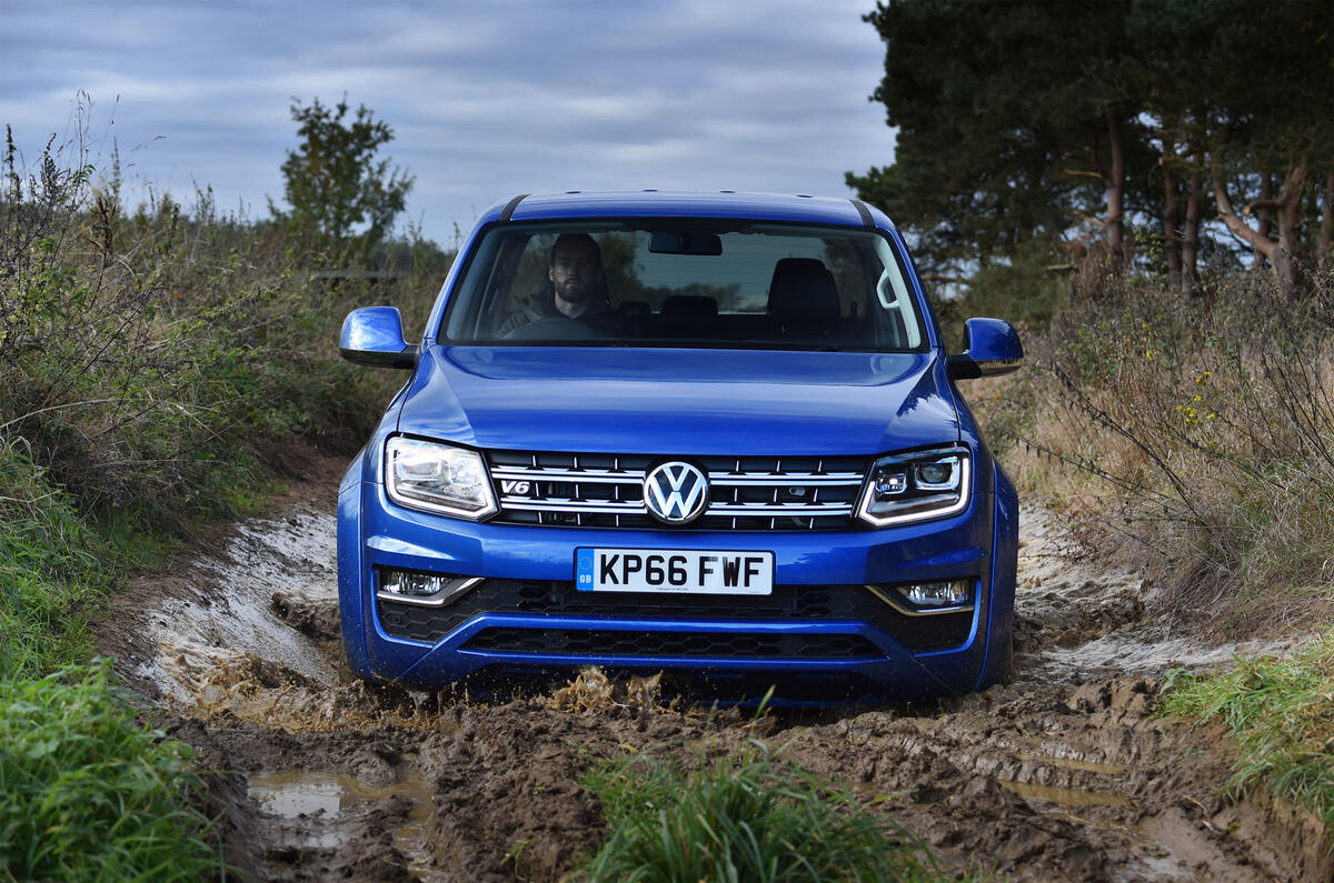 Volkswagen Amarok wading