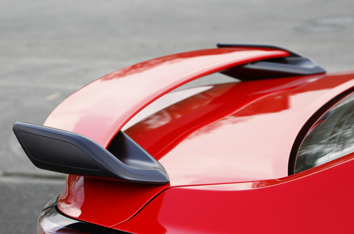 Vauxhall VXR8 GTS rear wing