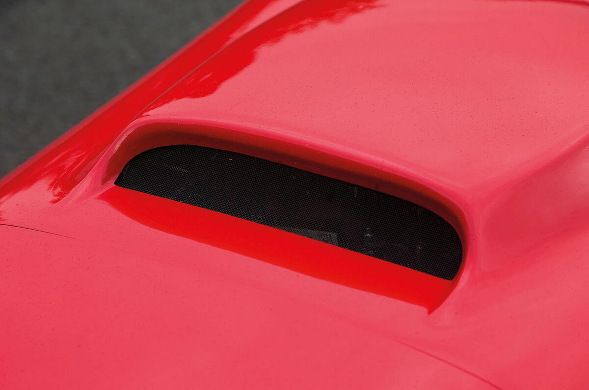 Westfield Sport 250 bonnet scoop
