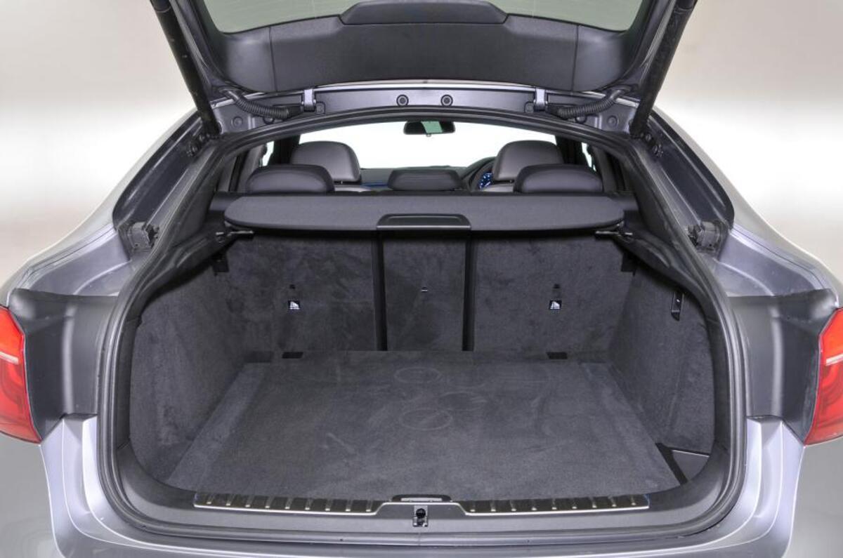 BMW X6 boot space