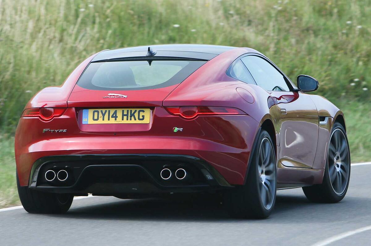 no title Comparison: Jaguar XK Dynamic R versus Jaguar F-type R coupe