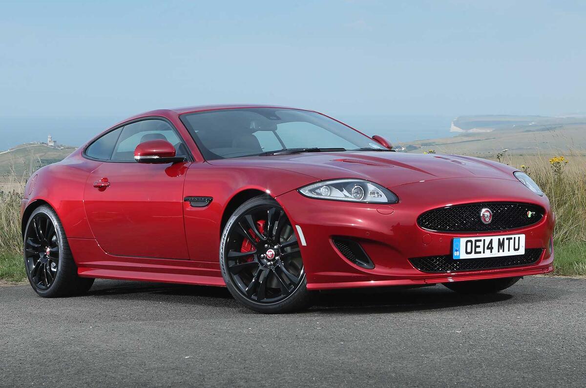 no title Comparison: Jaguar XK Dynamic R versus Jaguar F-type R coupe