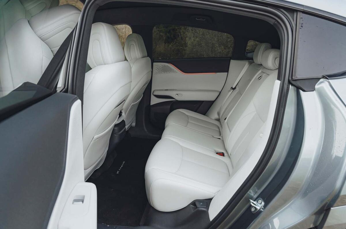 Xpeng G6 Performance FD 2025   ME 14