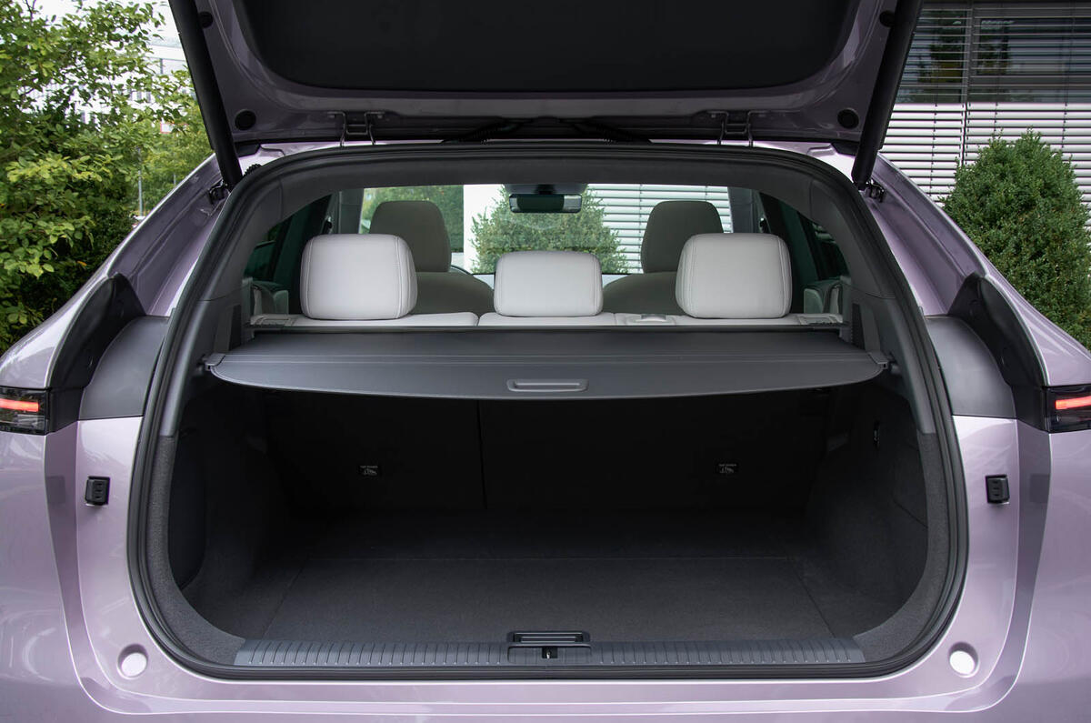 XPENG G6 review 2025 025 boot