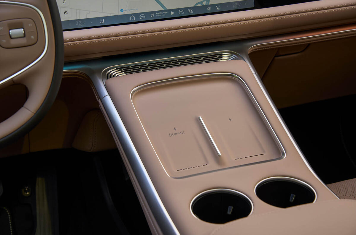 XPENG G9 review 013 centre console XPENG G9 review 013 centre console