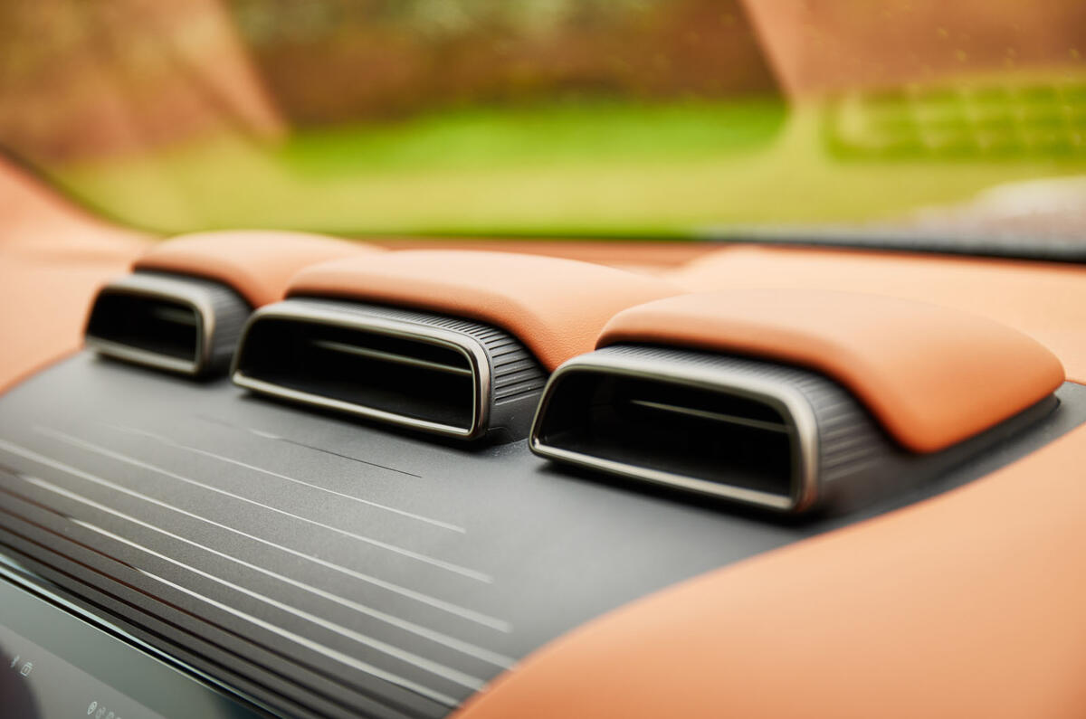 yangwang u5 review 16 dash vents yangwang u5 review 16 dash vents
