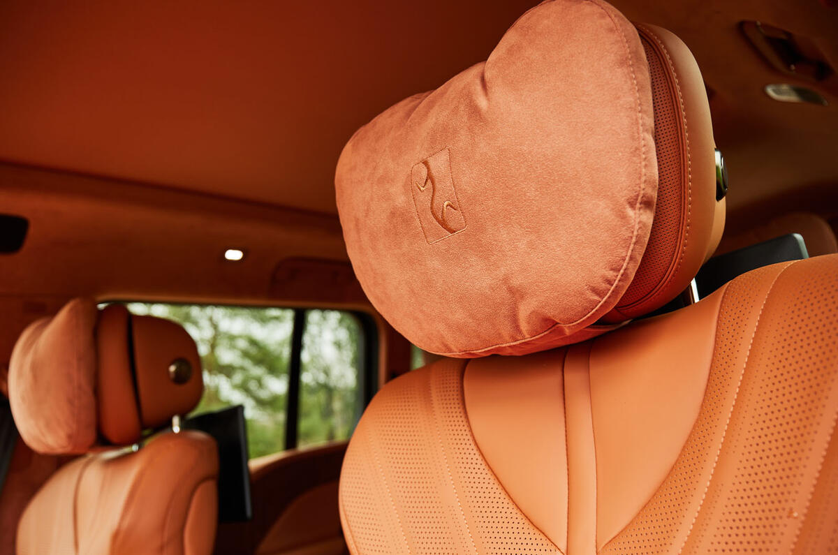 yangwang u5 review 17 headrests yangwang u5 review 17 headrests