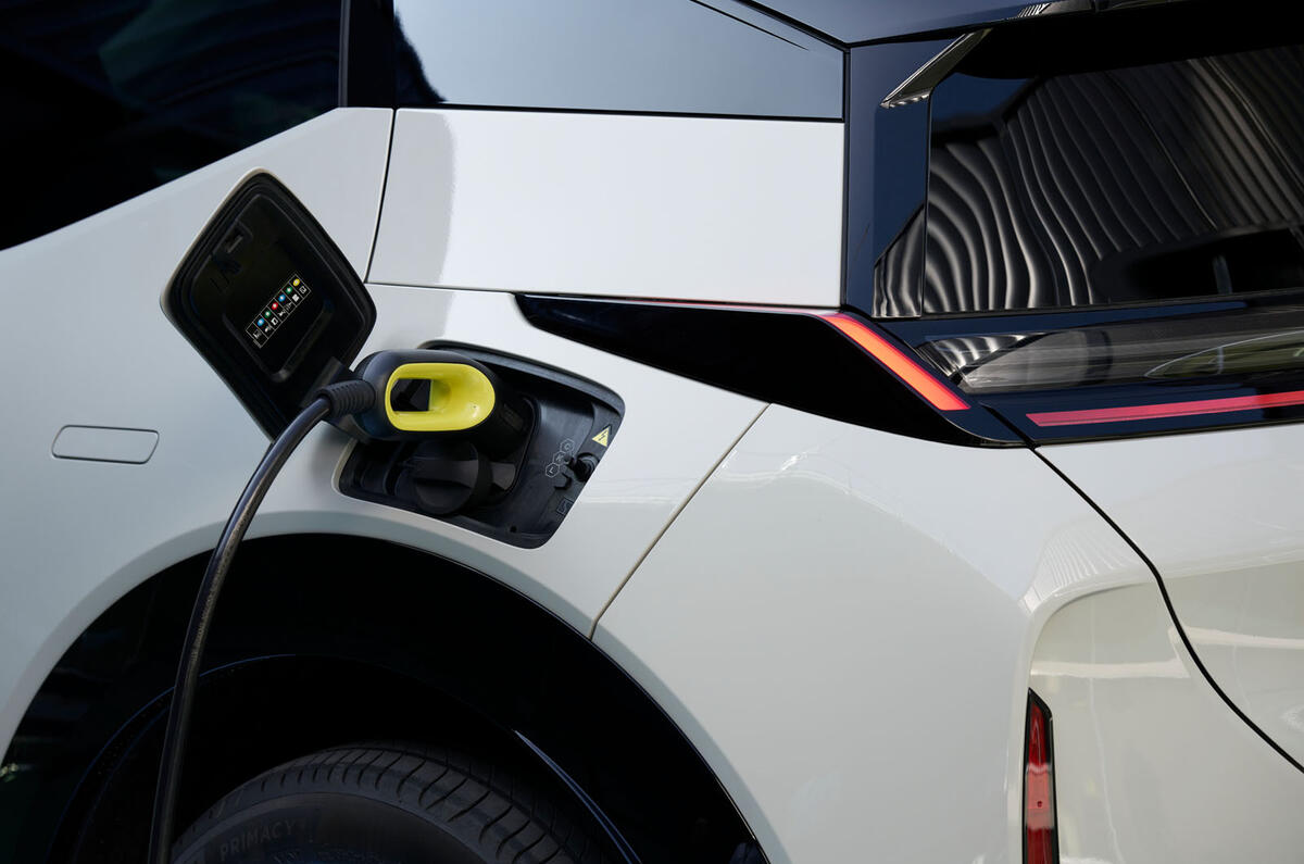 zeekr review 2023 04 charging flap zeekr review 2023 04 charging flap