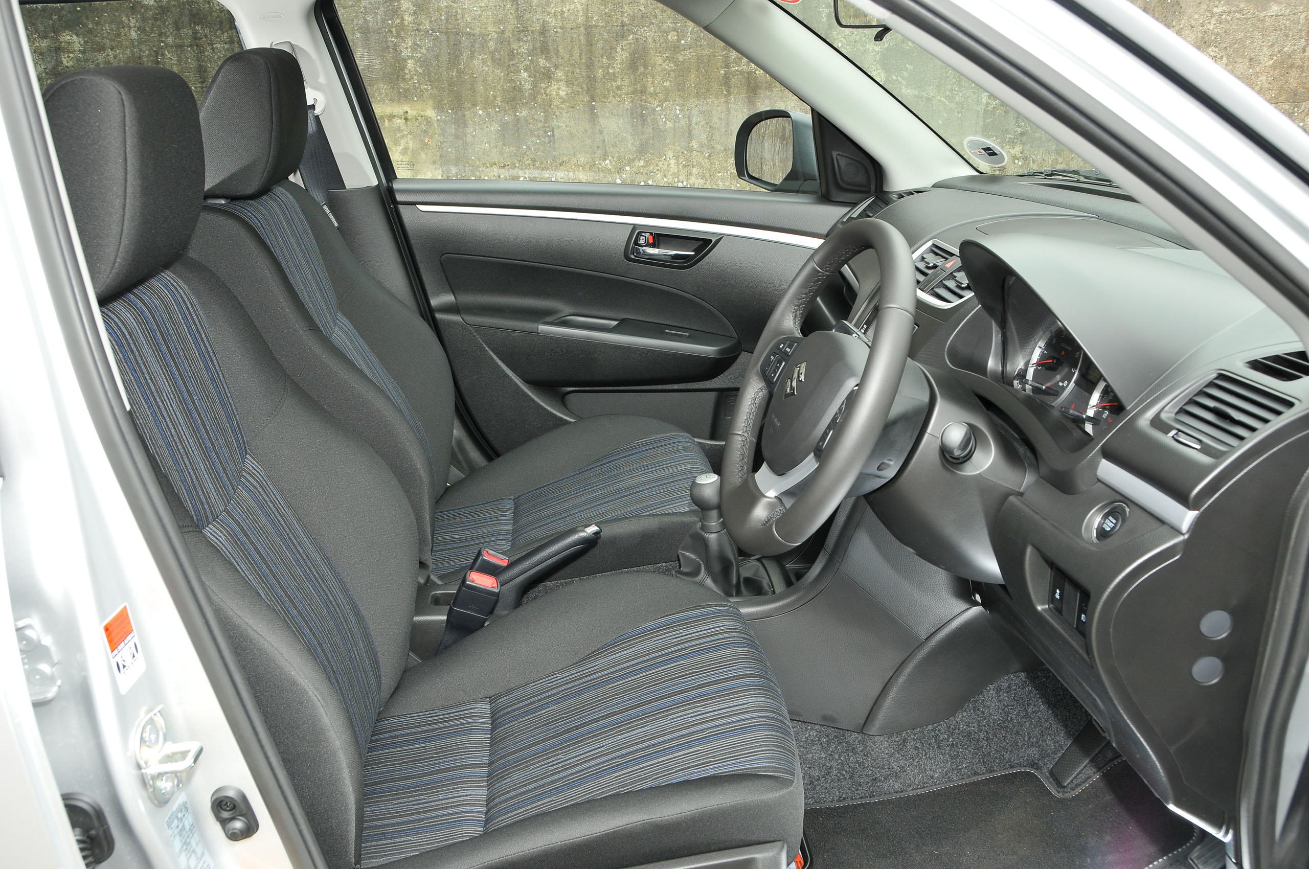 Interior Del Suzuki Swift 2013 Blue Suzuki Swift 2013 Model (Locally