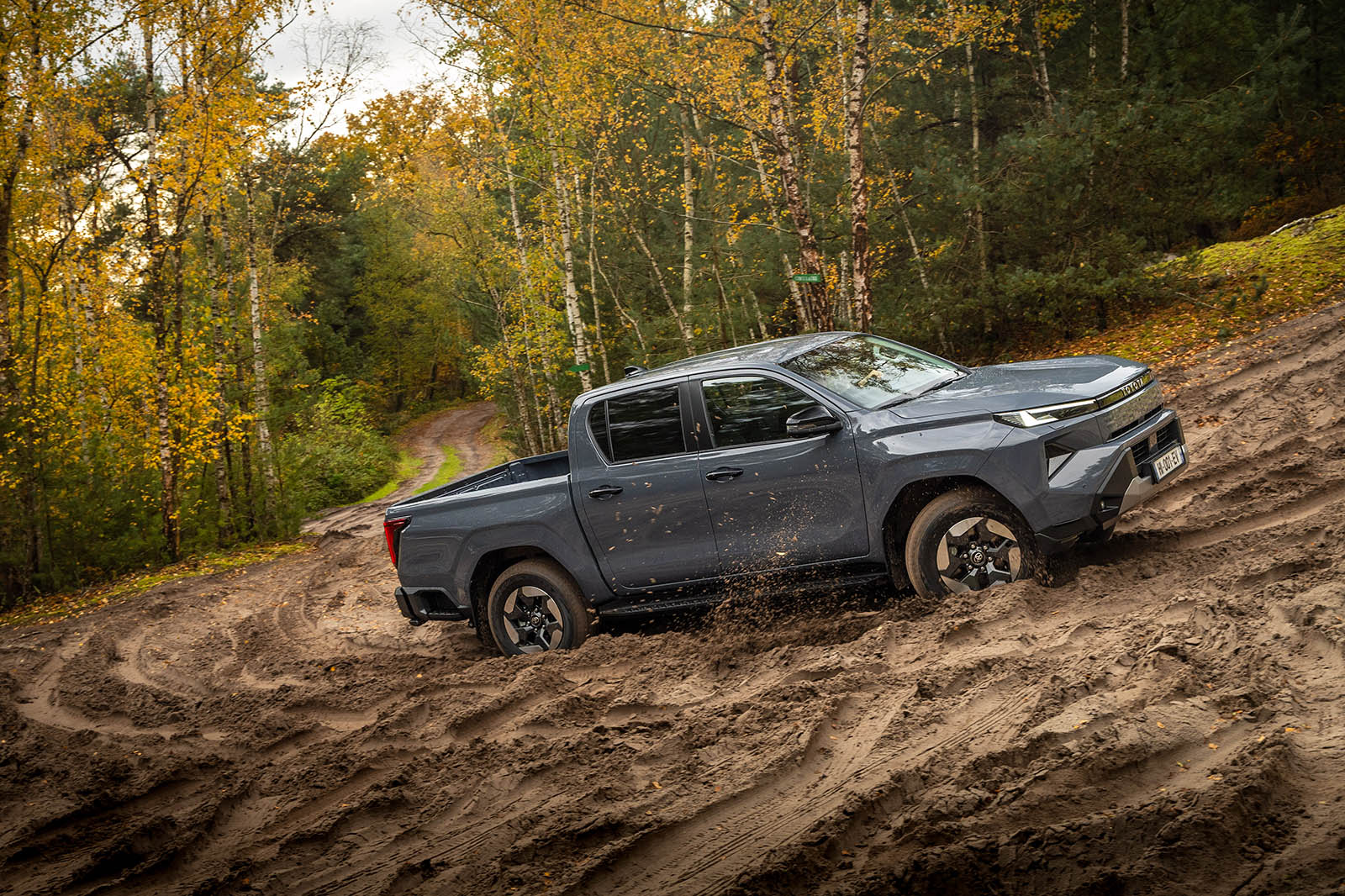 Toyota Hilix electric review 02