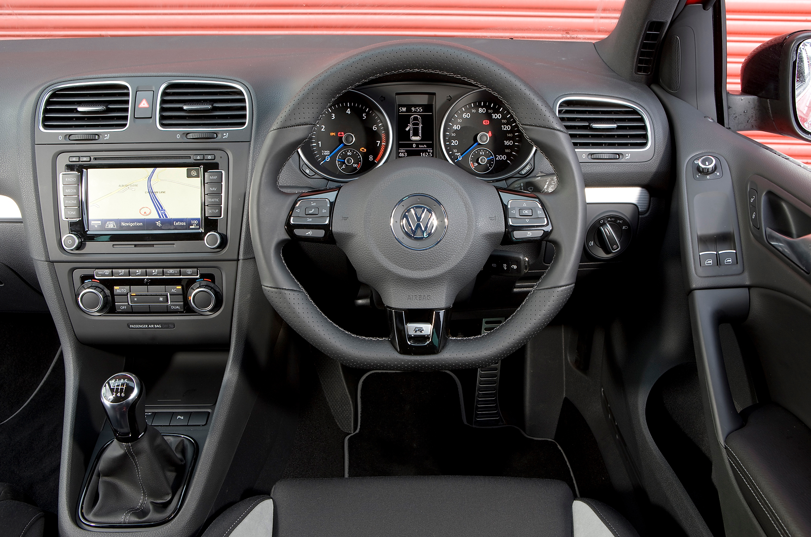 Volkswagen Golf R dashboard