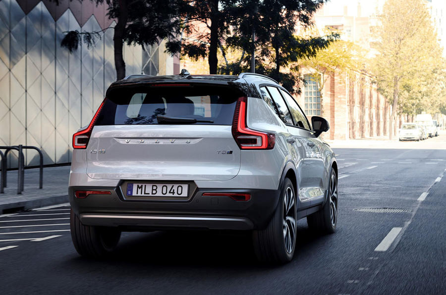 Volvo XC40 rear