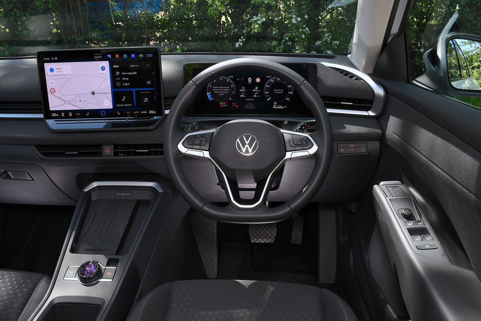 VW T Roc reveiw 2026 13